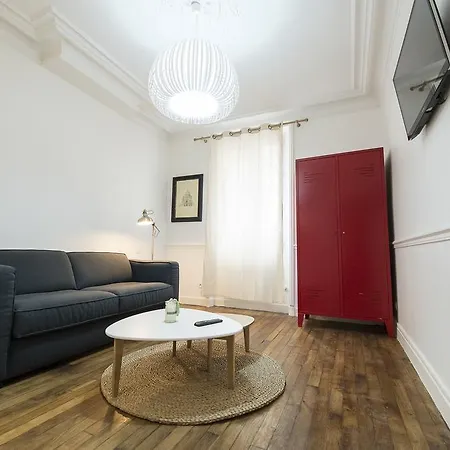 Studio Au Coeur Des Batignolles Apartman