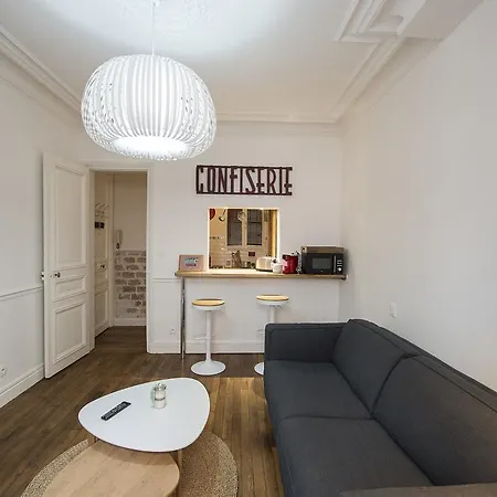Studio Au Coeur Des Batignolles Apartman *